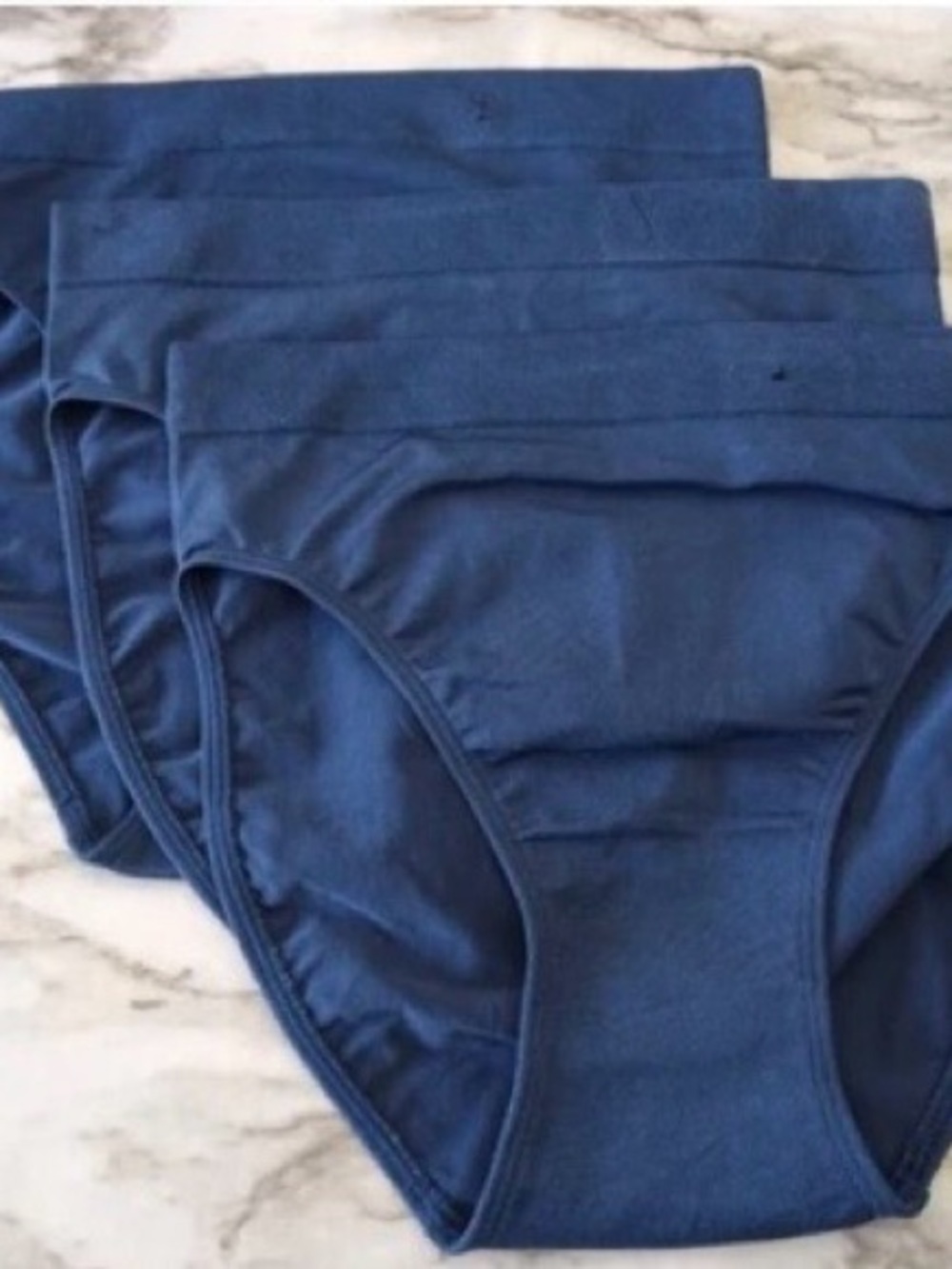 Wacoal 834175 B-Smooth
Hi-Cut Brief 3-Pack
Panties US Size S